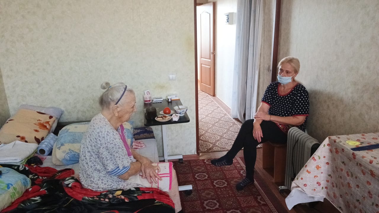 Территориальным Комплексным центром Кизляра и Кизлярского района в рамках программы «Долговременный уход» с января 2025 года оказано более 170 тыс. услуг пожилым и инвалидам